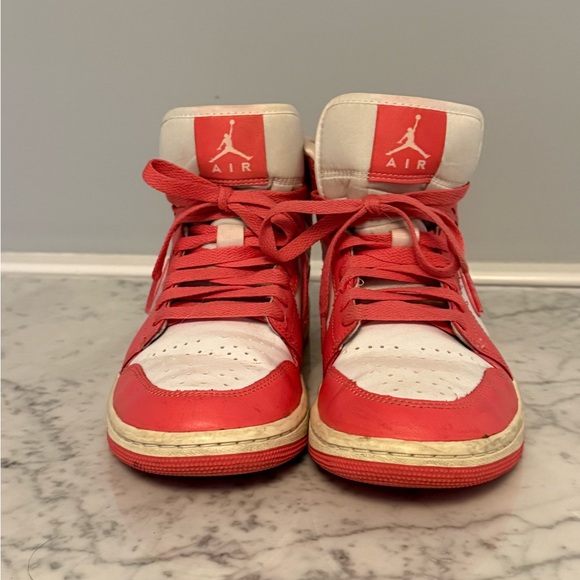 Nike Air Jordan’s Mid SE Women’s SZ 7.5 - Picture 2 of 6